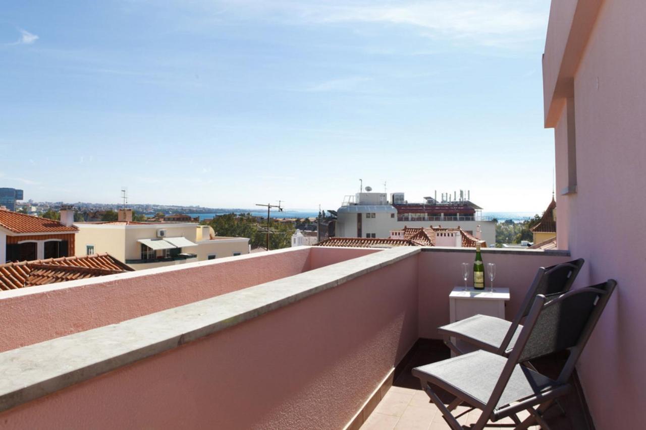 Wondrous Terrace Apartment In Cascais Center Exteriör bild